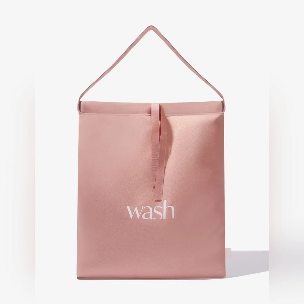 Hanky Panky Travel Bags, Set of 2. Light pink.